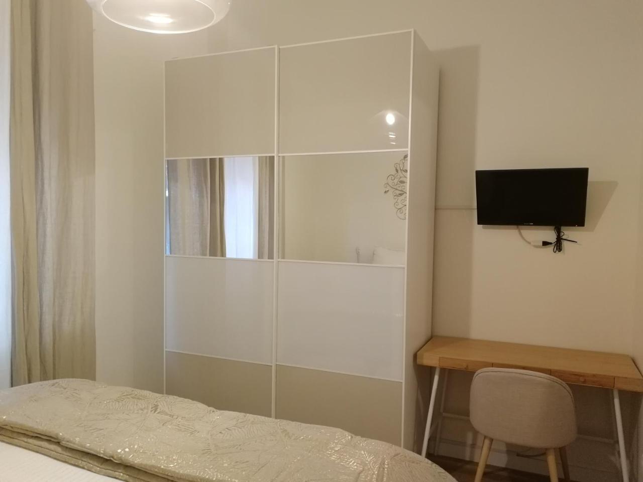 Gatto Bianco Apartment Bari Exteriör bild