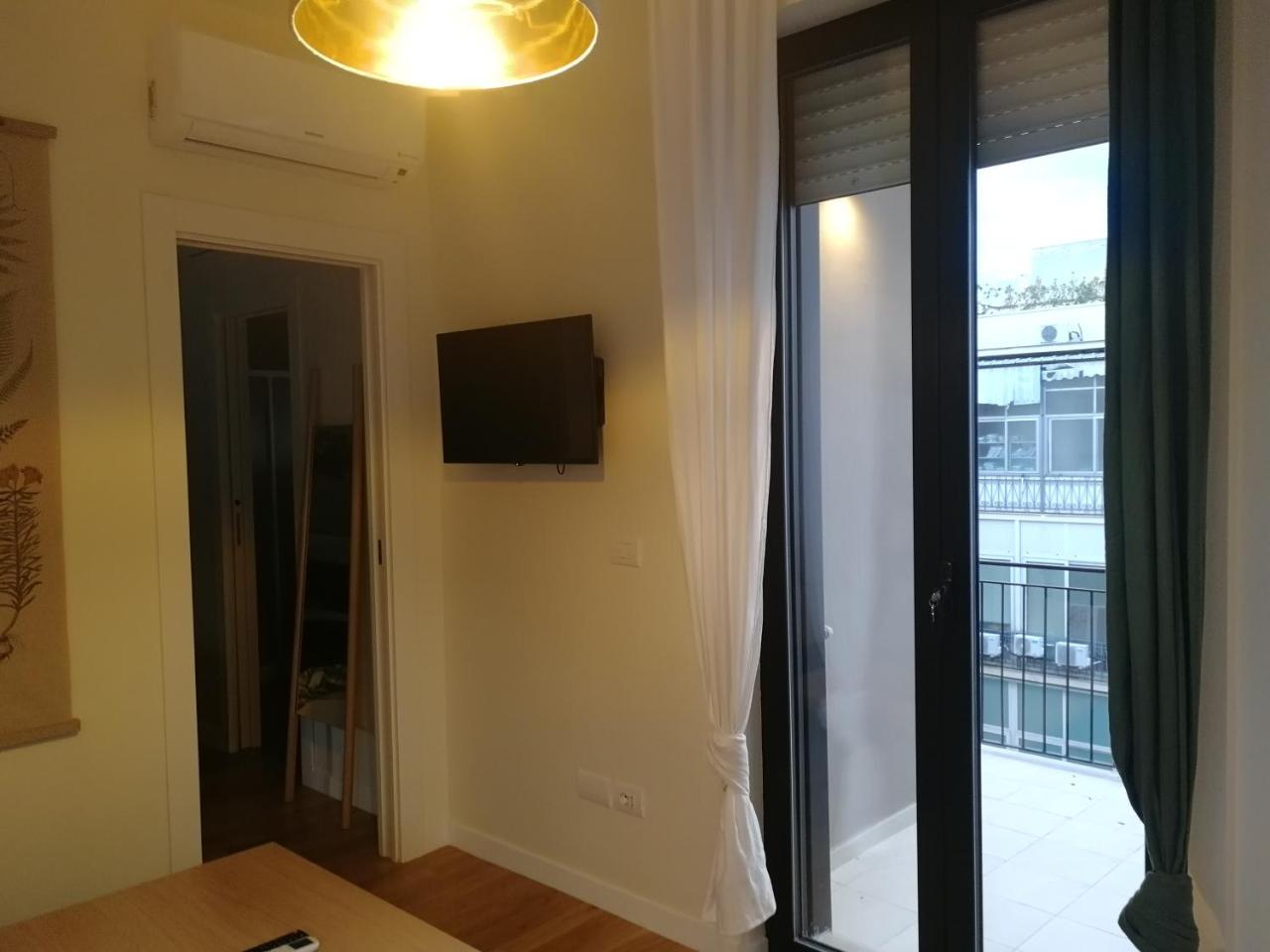 Gatto Bianco Apartment Bari Exteriör bild