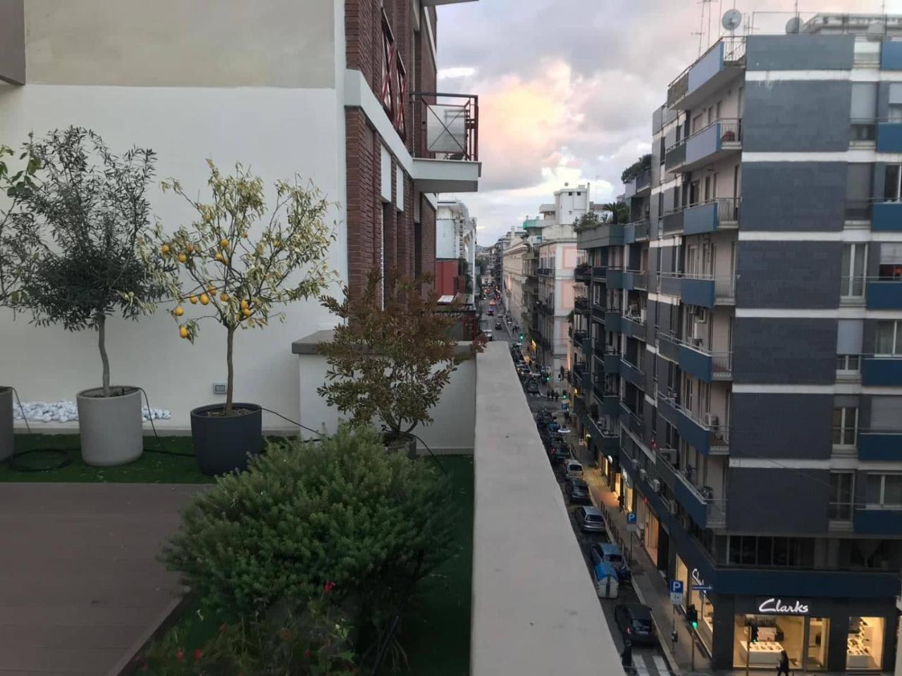 Gatto Bianco Apartment Bari Exteriör bild