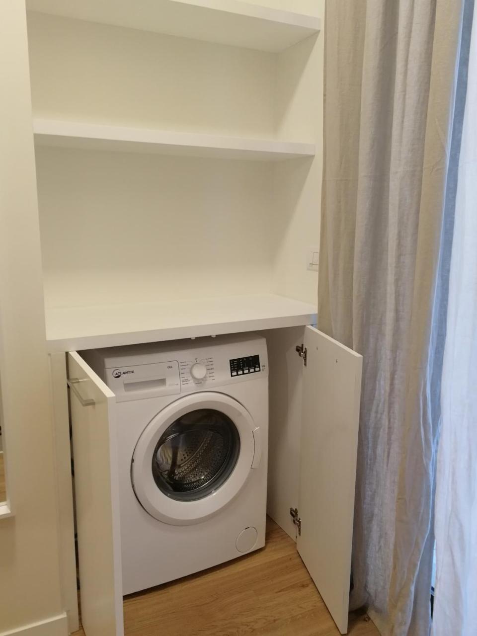Gatto Bianco Apartment Bari Exteriör bild
